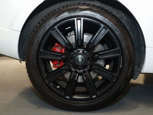 Used 2022 Land Rover Range Rover Sport HST image 24