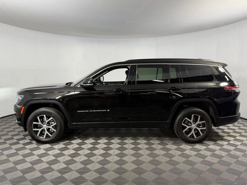 Used 2024 Jeep Grand Cherokee L Limited w/ Luxury Tech Group II image 11