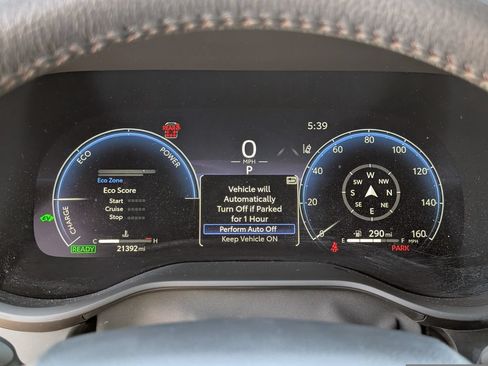 Used 2025 Toyota Sienna Limited AWD/4WD image 27
