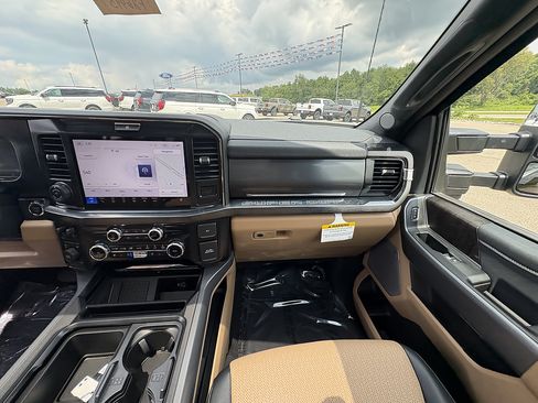 New 2026 Ford F250 Lariat w/ Lariat Ultimate Package AWD/4WD image 23