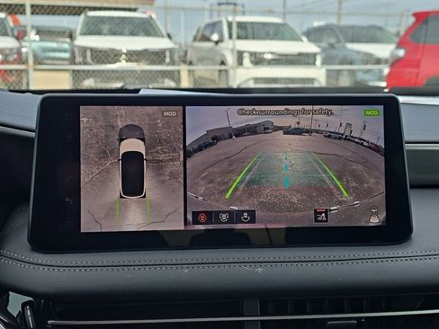 New 2026 INFINITI QX60 Luxe image 16