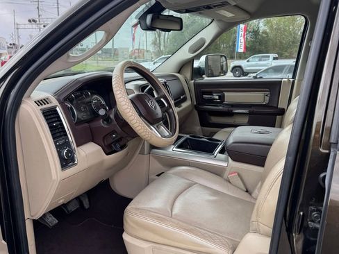 Used 2013 RAM 2500 Laramie w/ Convenience Group image 10