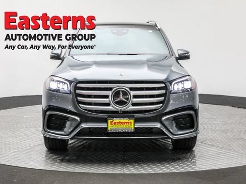 Used 2024 Mercedes-Benz GLS 450 4MATIC w/ AMG Line Exterior image 2