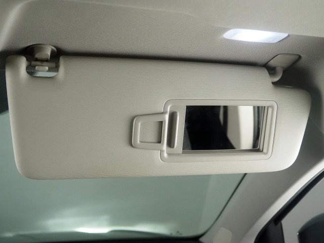 Used 2023 Volkswagen Taos SE w/ Sunroof Package w/ Panoramic Sunroof Package FWD image 56