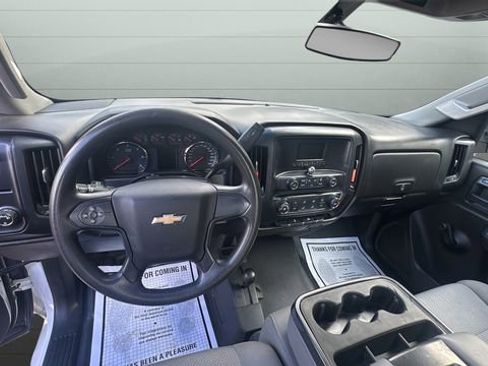 Used 2017 Chevrolet Silverado 2500 W/T w/ Snow Plow Prep Package image 10