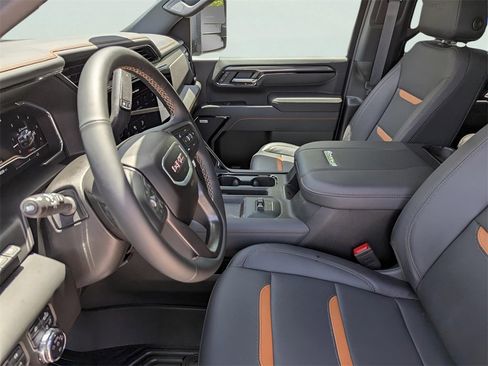 New 2025 GMC Sierra 2500 AT4 w/ AT4 Premium Plus Package image 7