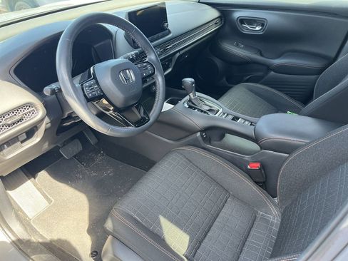Used 2024 Honda HR-V Sport image 10