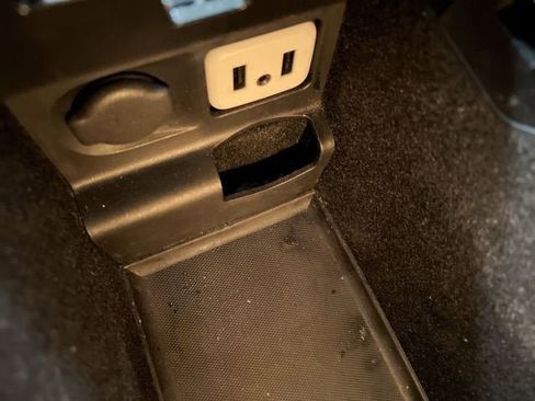 Certified 2017 Cadillac XTS Luxury image 34