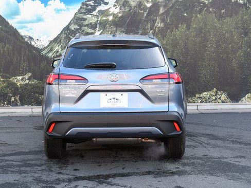 New 2026 Toyota Corolla Cross XLE image 5