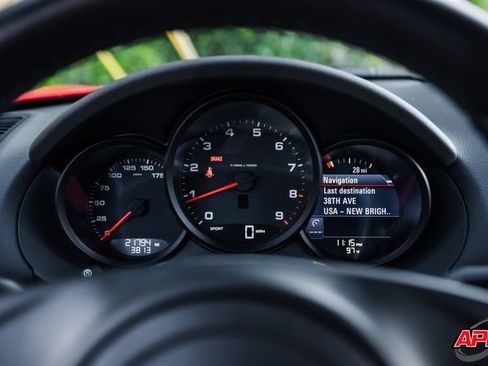 Used 2014 Porsche Cayman RWD image 9