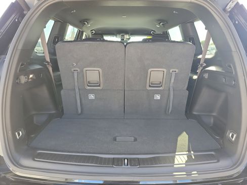 Used 2025 Jeep Grand Cherokee L Limited image 7