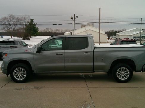 Used 2024 Chevrolet Silverado 1500 RST AWD/4WD image 4