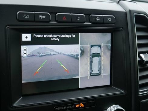 Used 2018 Ford Expedition Limited w/ Equipment Group 302A AWD/4WD image 6