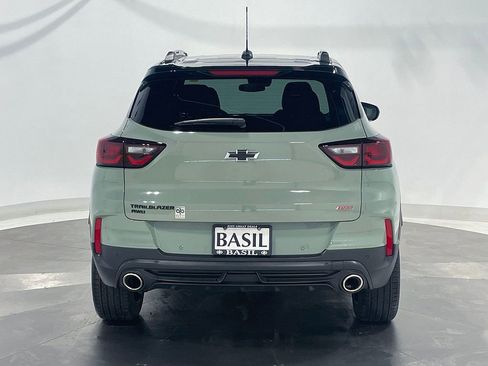 Used 2024 Chevrolet TrailBlazer RS w/ Driver Confidence Package image 12