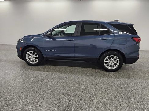 Used 2024 Chevrolet Equinox LS w/ LS Convenience Package AWD/4WD image 8