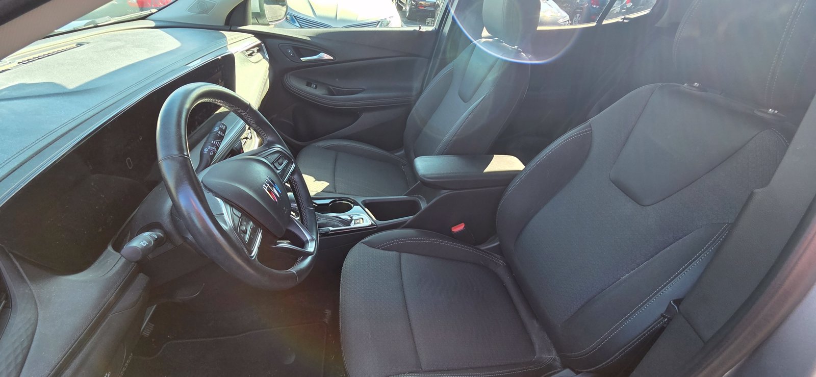Used 2024 Buick Encore GX Preferred w/ Comfort Package AWD/4WD image 9