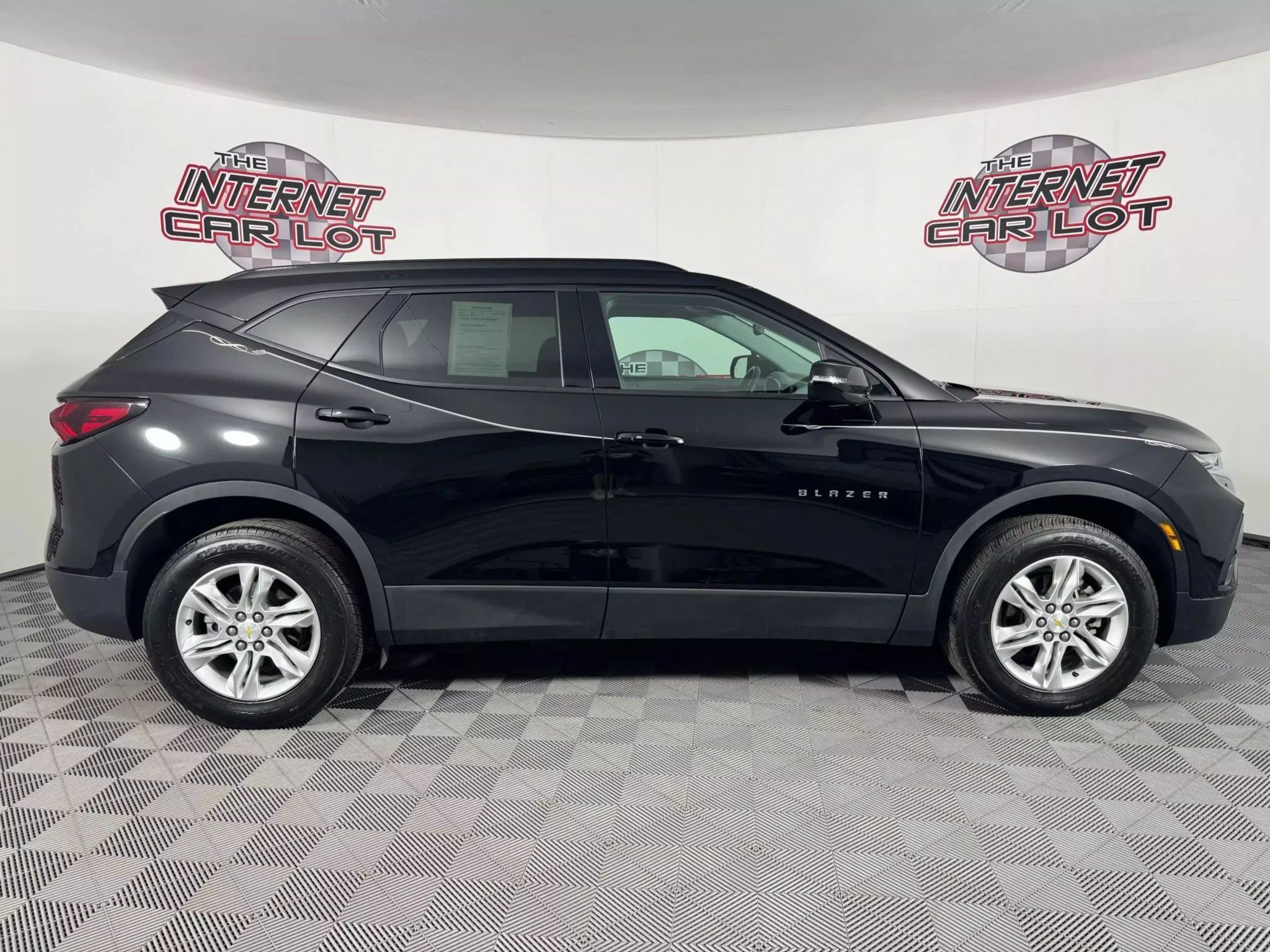 Used 2020 Chevrolet Blazer LT FWD image 8