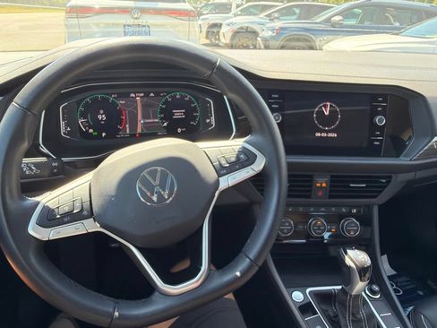 Certified 2023 Volkswagen Jetta SEL FWD image 17