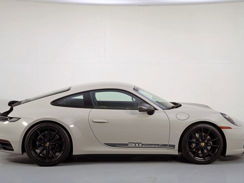 Used 2024 Porsche 911 Carrera T image 48