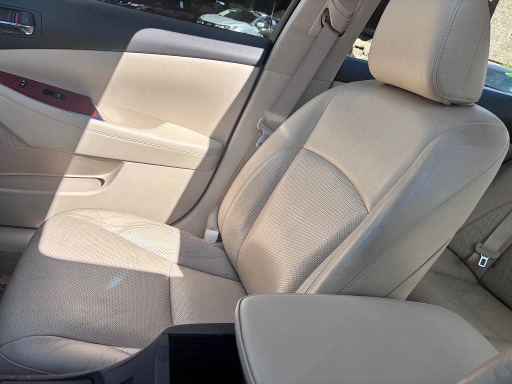Used 2012 Lexus ES 350 FWD image 17