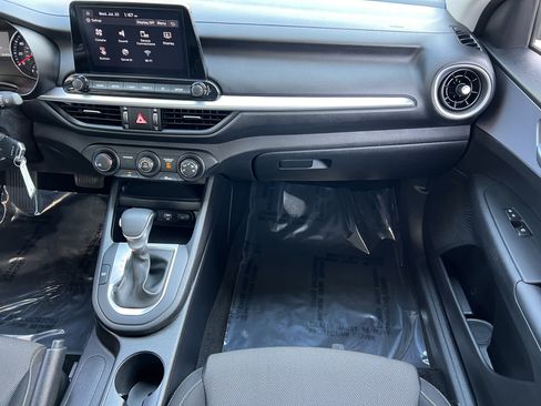 Used 2024 Kia Forte LXS FWD image 33