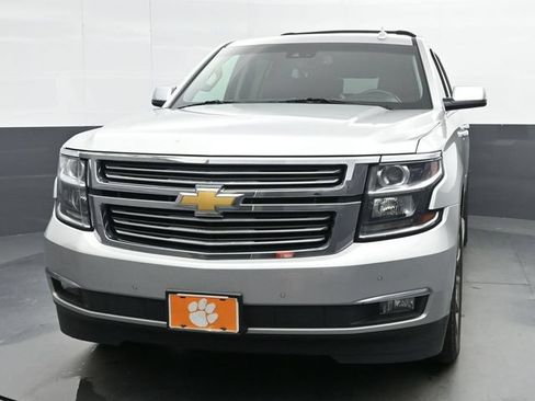 Used 2016 Chevrolet Suburban LTZ RWD image 3