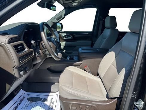 Used 2023 Chevrolet Suburban Z71 w/ Luxury Package AWD/4WD image 10