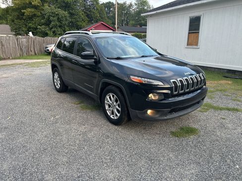 Used 2014 Jeep Cherokee Latitude FWD image 8