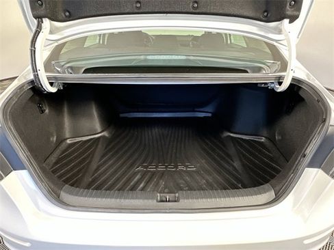 Used 2025 Honda Accord LX image 29