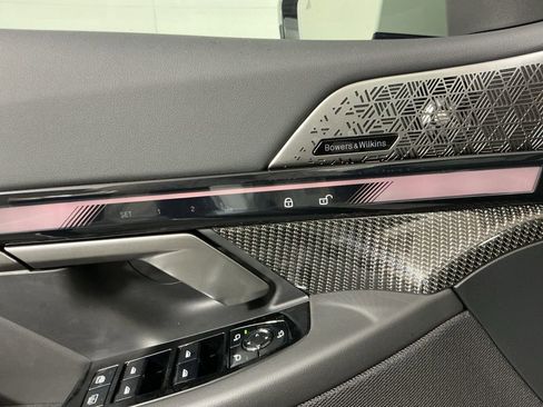 New 2026 BMW 550e xDrive w/ Executive Package image 21