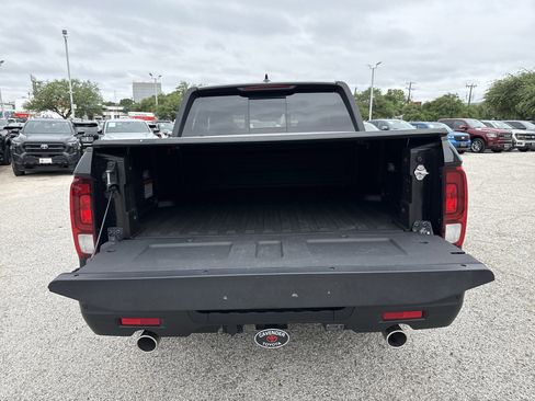 Used 2025 Honda Ridgeline Black Edition image 21