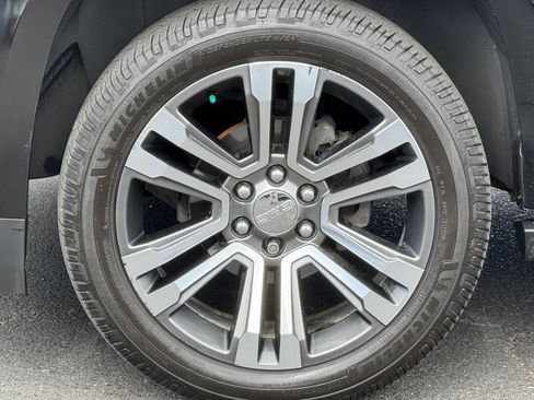 Used 2019 GMC Yukon XL Denali w/ Denali Ultimate Package AWD/4WD image 18