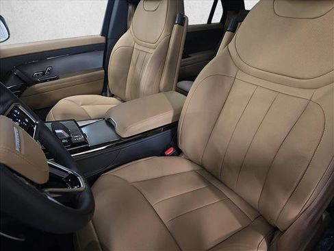 New 2026 Land Rover Range Rover Sport SE image 17