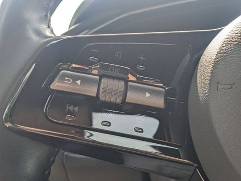 Used 2024 Nissan Z Performance w/ Floor Mat Package RWD image 7