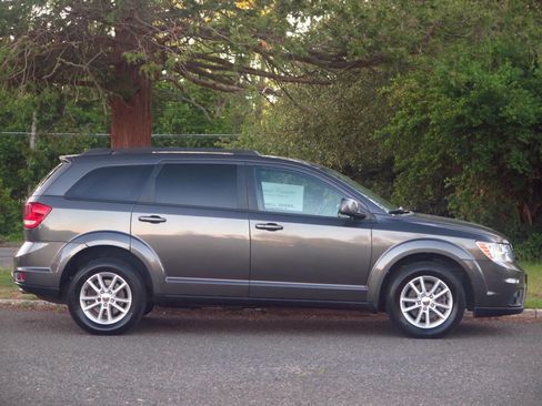 Used 2015 Dodge Journey SXT w/ Flexible Seating Group AWD/4WD image 5