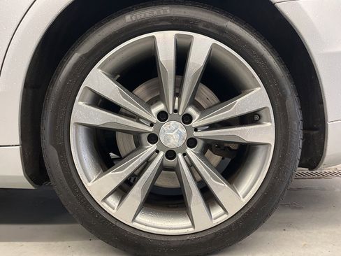Used 2016 Mercedes-Benz S 550 4MATIC Sedan image 36