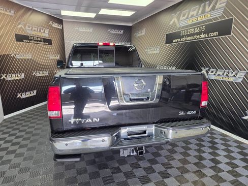 Used 2012 Nissan Titan SV image 11