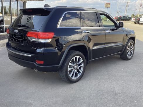 Used 2018 Jeep Grand Cherokee Limited AWD/4WD image 5