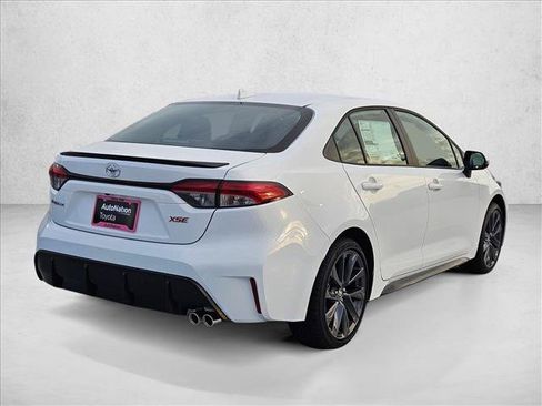 Used 2026 Toyota Corolla XSE FWD image 2