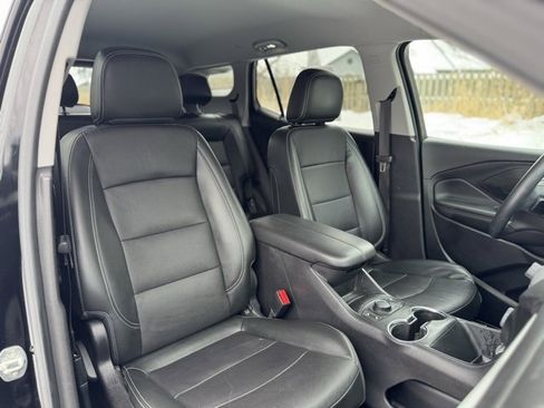 Used 2023 GMC Terrain SLT image 20