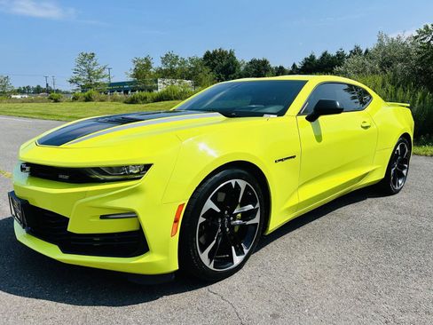 Used 2021 Chevrolet Camaro SS image 2