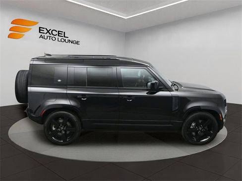 Used 2023 Land Rover Defender 110 X-Dynamic SE image 45