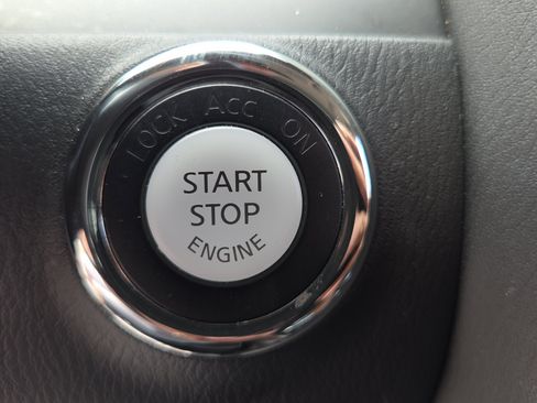 New 2026 Nissan Rogue SV w/ SV Premium Package FWD image 33