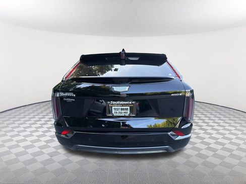 Used 2026 Cadillac Optiq Sport 2 RWD image 6