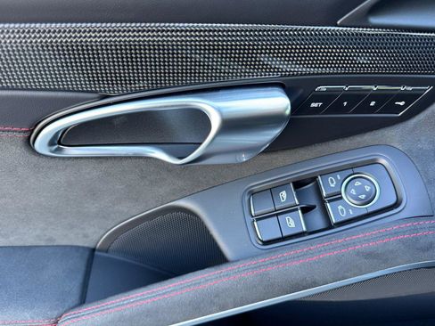 Used 2025 Porsche 718 Cayman GTS image 10