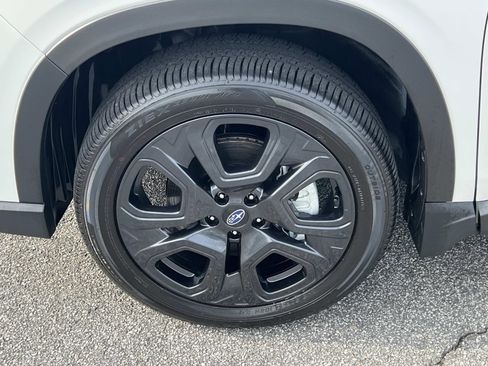 Certified 2025 Subaru Ascent Bronze Edition w/ Onyx Package image 11