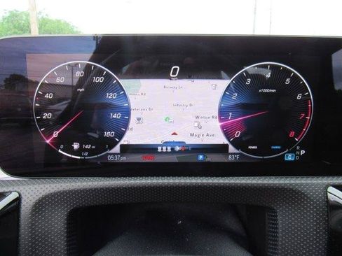 Used 2024 Mercedes-Benz CLA 250 4MATIC image 39