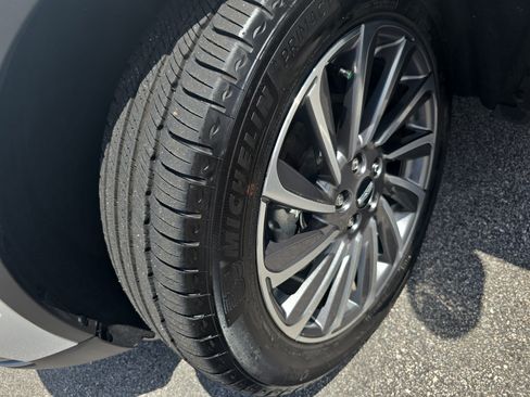 Certified 2024 Lincoln Corsair Reserve w/ Equipment Group 202A AWD/4WD image 33