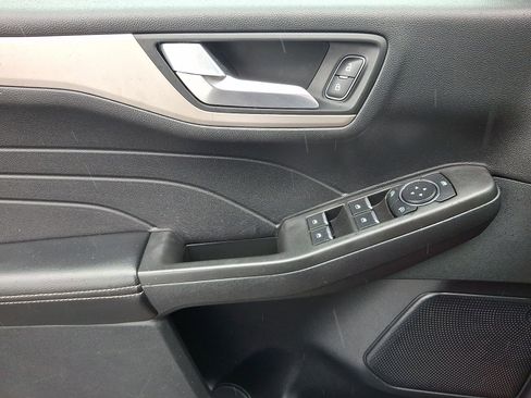 Used 2021 Ford Escape SEL image 13