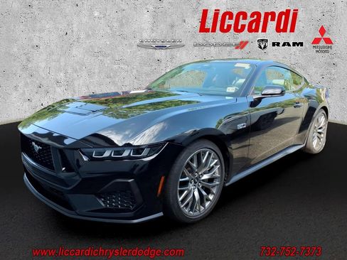 Used 2024 Ford Mustang GT Premium RWD image 2